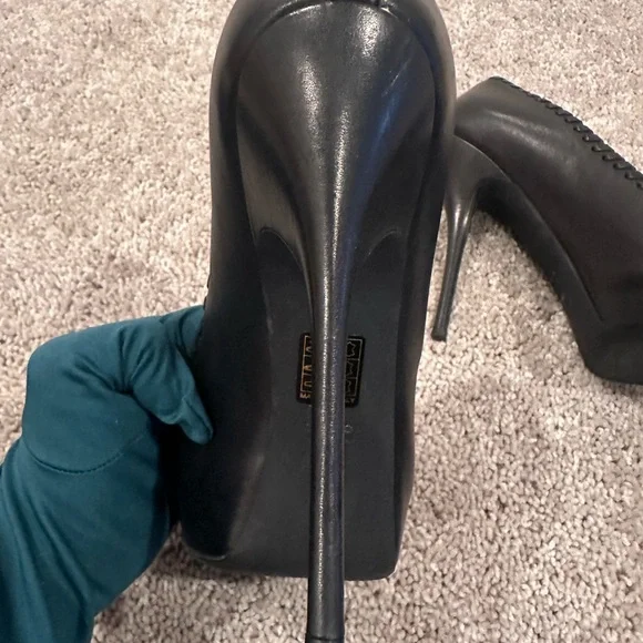 Gucci Black Peep Toe Heels - Picture 9 of 11